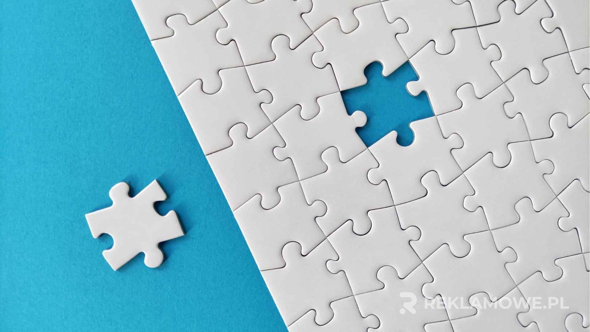 Puzzle reklamowe – idealny prezent firmowy Puzzle reklamowe jako prezent dla klientów firmy